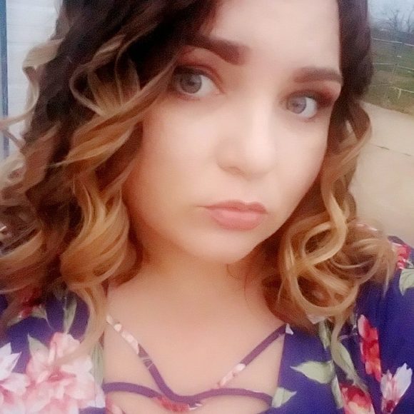 Meet your Posher, Shauna - Picture 1 of 1